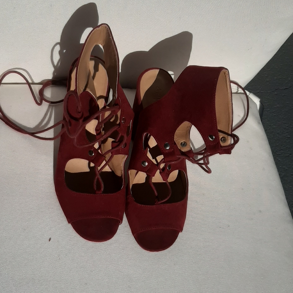 Shoes - Picture 2 of 3